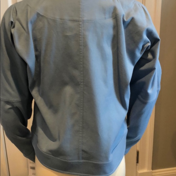 Jacket - Picture 3 of 5